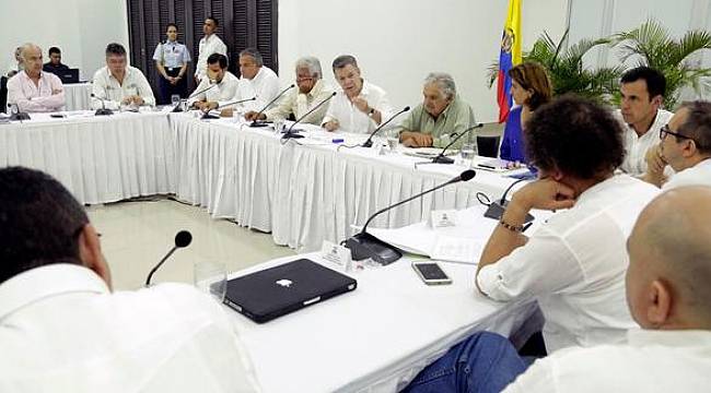Kolombiya görüşmeleri Küba'da yapacak