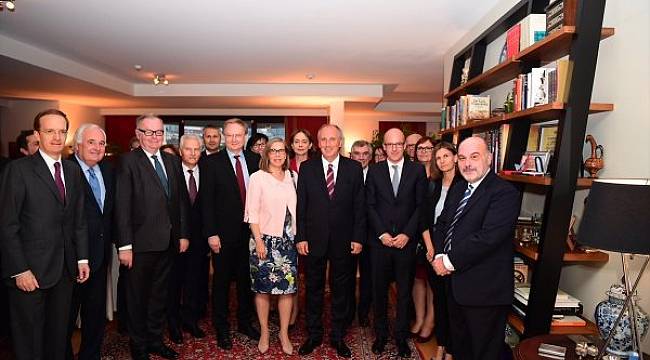 Muharrem İnce AB büyükelçileriyle iftar yaptı