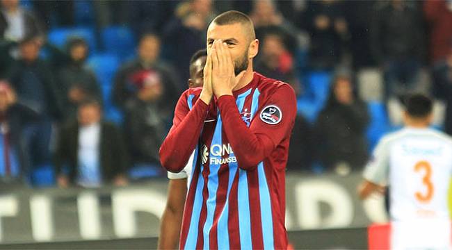 Trabzonspor&#039;da Burak Yılmaz sezonu kapattı
