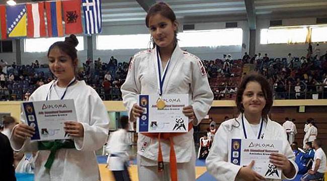 Türk judocular Yunanistan’dan madalya yağmuru ile döndü