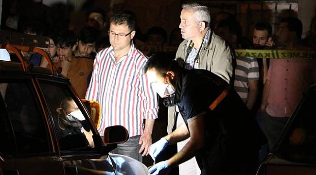 Yaşlı kadın boğazı kesilerek öldürüldü