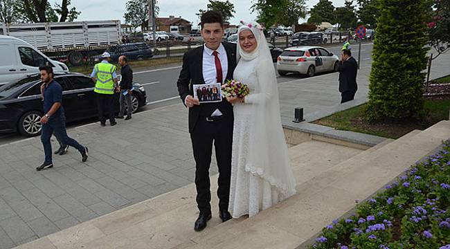 Başbakan'ı düğüne davet etmek için 750 kilometre yol geldiler