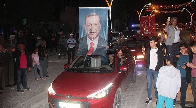 Bayburt&#039;ta Cumhurbaşkanı Erdoğan&#039;a rekor oy sevinci