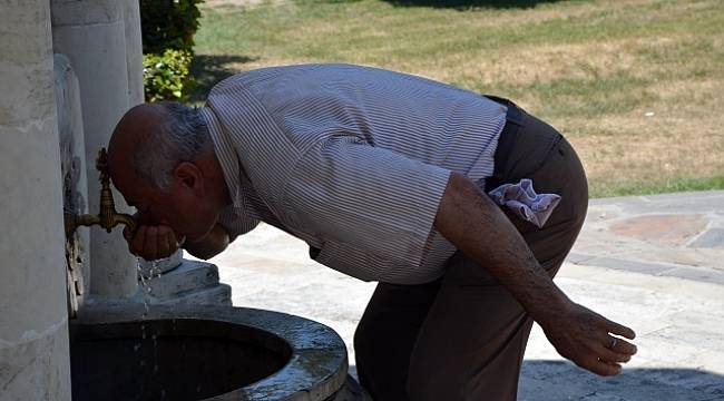 Termometreler 45 dereceyi gösterdi