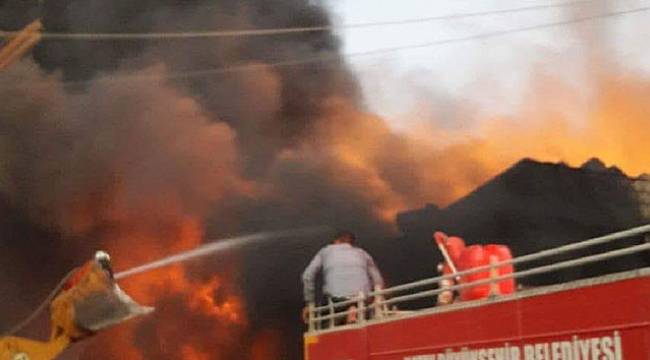 Afrin'in Cinderes kasabasında büyük yangın