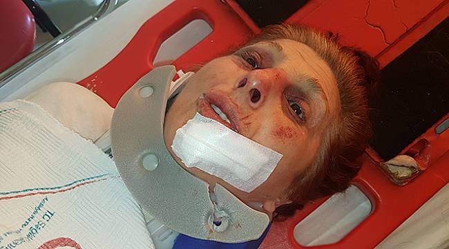 Maskeli 2 soyguncu yaşlı kadına kabusu yaşattı