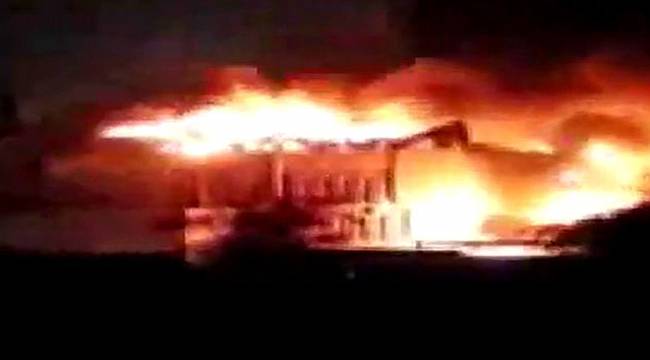 Basra’da protestocular valilik binasını ateşe verdi: 8 ölü