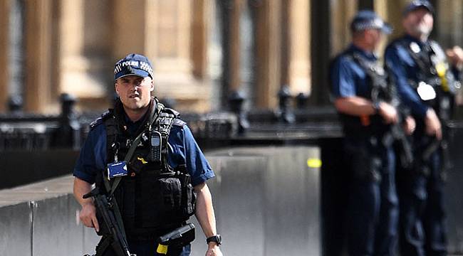 BBC binası önünde bomba alarmı