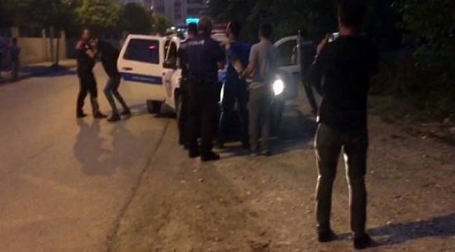 Dehşete düşüren olay! Silah ve bıçakla birbirlerine girdiler