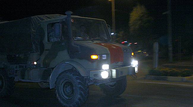 İdlib sınırına komando ve topçu bataryaları sevk edildi