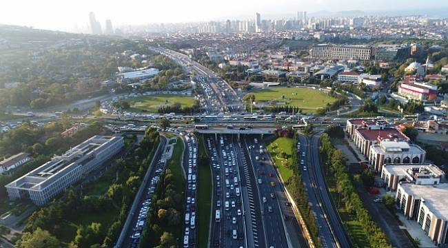 İstanbul'da okul trafiği yoğunluğu!