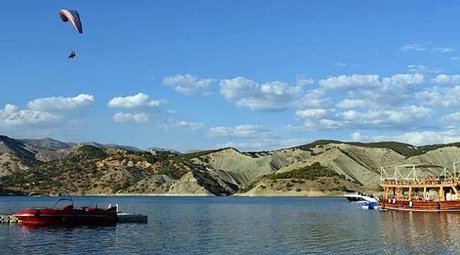 Terörden temizlenen Tunceli'de yamaç paraşütü heyecanı