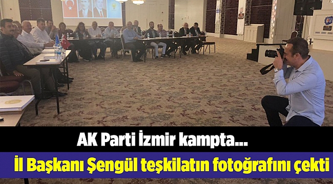 İl Başkanı Şengül teşkilatın fotoğrafını çekti