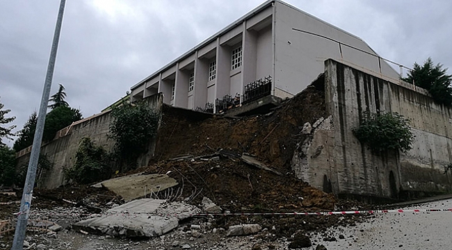 Ordu'da lisenin istinat duvarı çöktü
