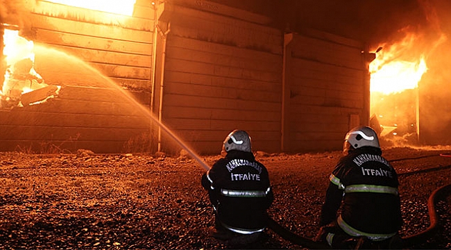 Pamuk deposunda yangın çıktı!