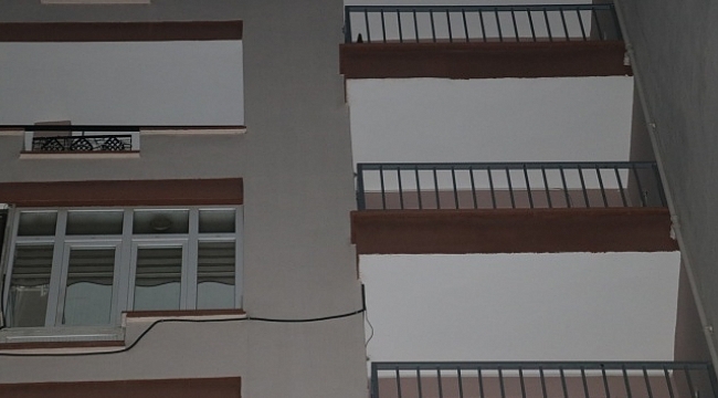 Anahtarını unutunca balkondan evine girmek isteyen genç kadın öldü