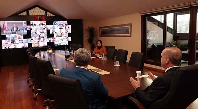 Erdoğan, İstanbul AK Parti ilçe başkanları ile telekonferansla görüştü