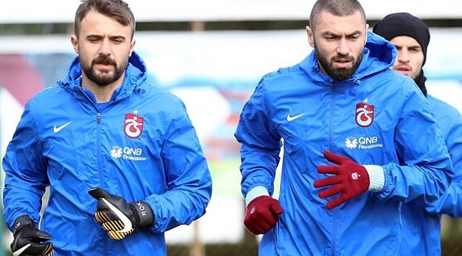 Trabzonspor, Onur Kıvrak ve Burak Yılmaz'ın kadro dışı bırakıldığını açıkladı