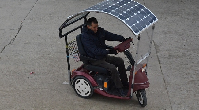 Engelini 'güneş enerjisi' ile aşıyor