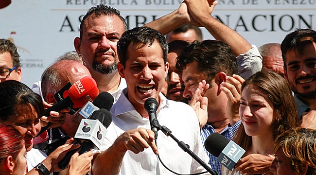 ABD, Venezuela halkının parasının kontrolünü Guiado'ya verdi