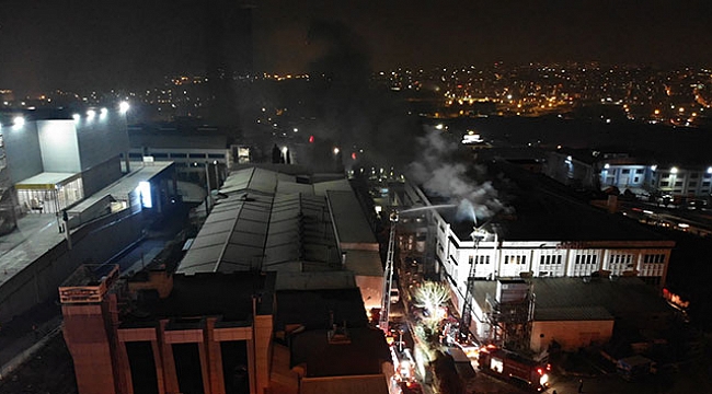 Avcılar'da korkutan fabrika yangını