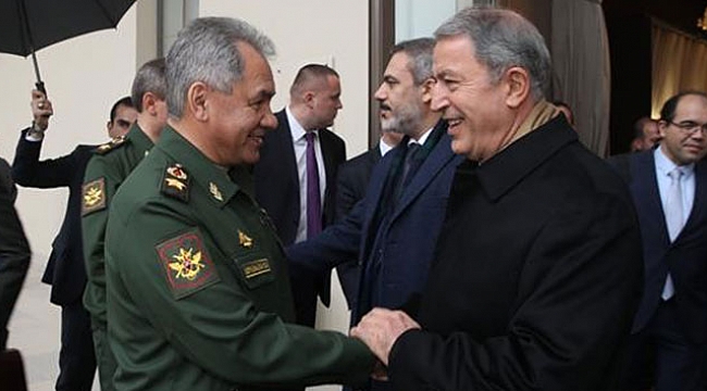 Bakan Akar, Rus mevkidaşı ile görüştü