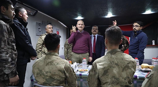 Bakan Soylu yeni yıla askerlerle birlikte girdi