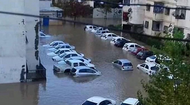 Cezayir'de sel felaketi: 5 ölü