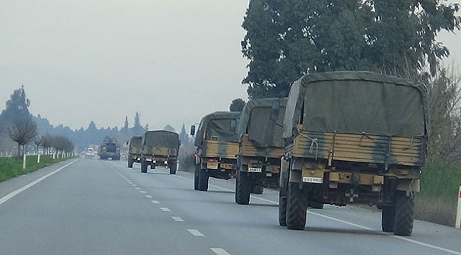 Hatay'da tank ve askeri araç sevkiyatı