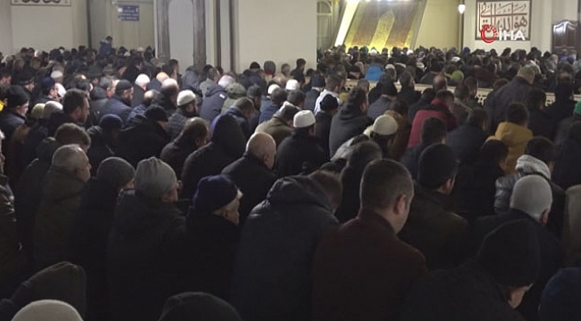 Yeni yılın ilk sabah namazında Ulu Camii doldu taştı