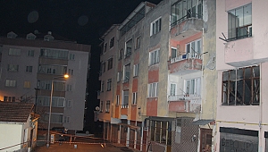 4 katlı bina çatlaklar nedeniyle boşaltıldı