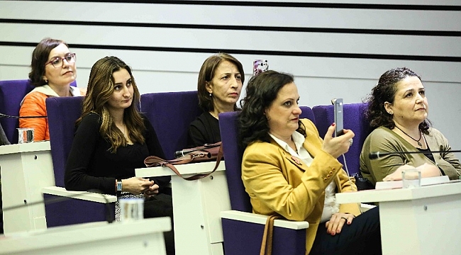 5 ayrı panelde kanserde erken teşhisin önemi vurgulandı