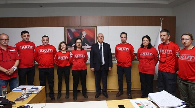 AKUT İzmir ekibi, Karabağlar'daki okullarda depremle ilgili sunum yapacak