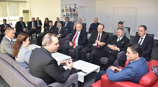 Başkan Acar: "Ege Bölgesi ihracatının yüzde 52'si Aliağa'dan yapılıyor"