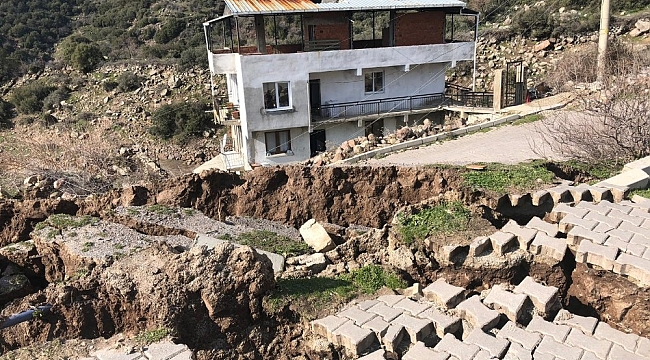 Büyükşehir Belediyesinden heyelan bölgesine yardım