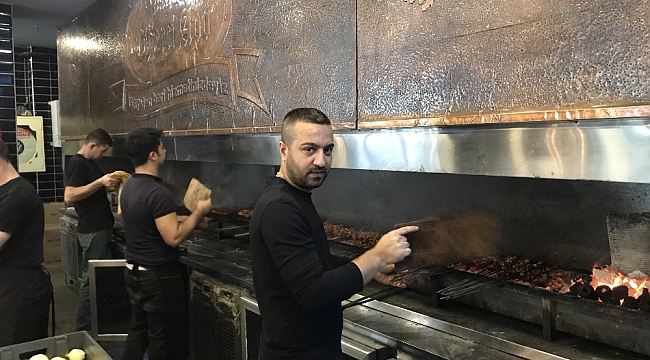 Ciğeri düzgün ve iyi bir ateşte pişirmek önemli