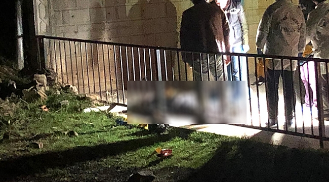 Demir korkuluklara bağlı erkek cesedi bulundu