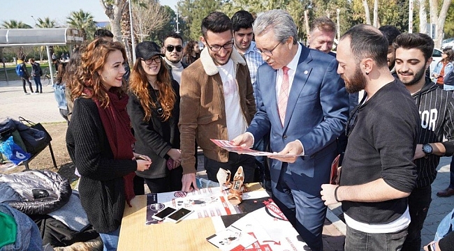 Ege Üniversitesi, 73 öğrenci topluluğu ile dikkat çekiyor
