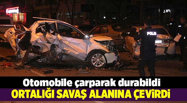 Hızlı olduğu iddia edilen otomobil park halindeki otomobile çarparak durabildi