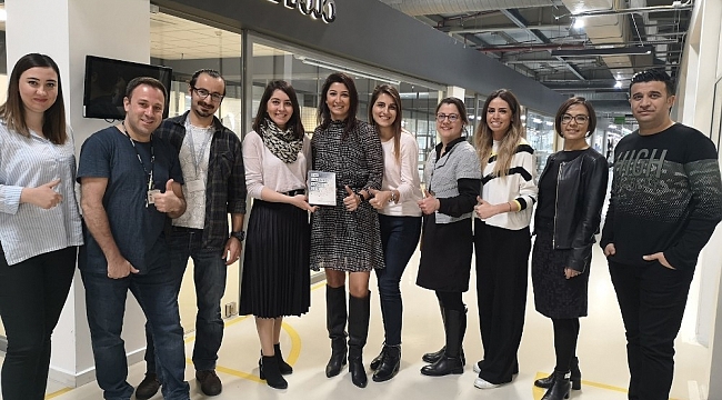 HUGO BOSS İzmir'e 'Yılın Çalışan Gelişimi Programı' birincilik ödülü