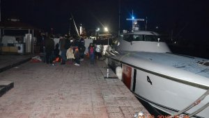 İzmir Dikili'de 38 düzensiz göçmen yakalandı