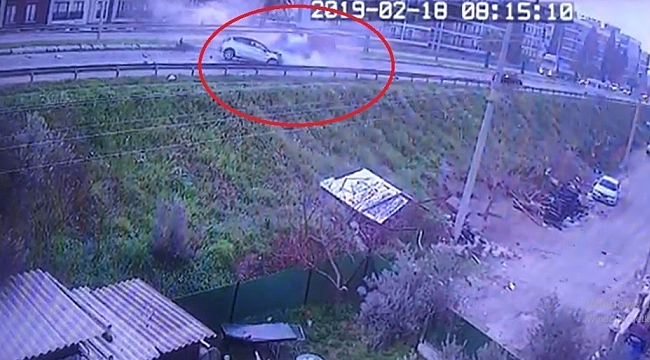 Köpeğe çarpmamak için direksiyonu kırmıştı