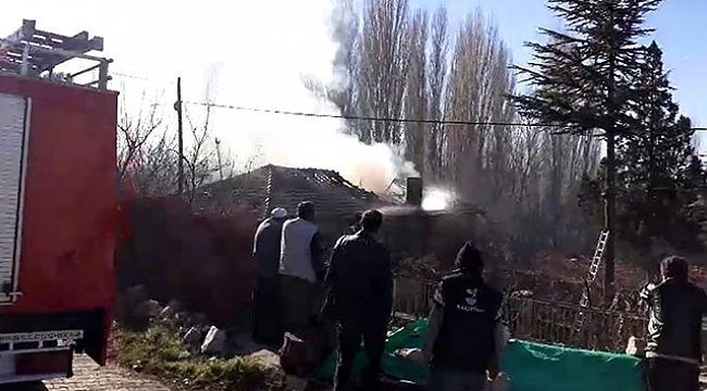 Korkutan ev yangını