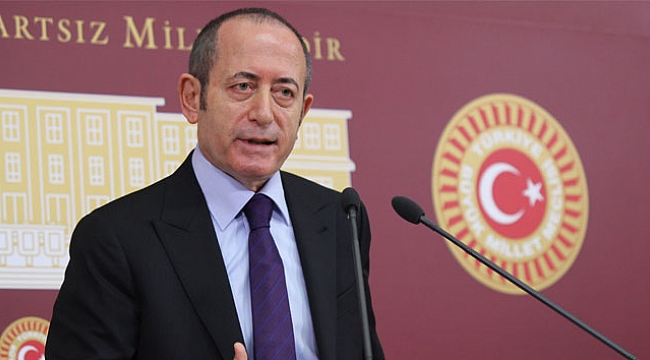 Mehmet Akif Hamzaçebi, görevinden istifa etti