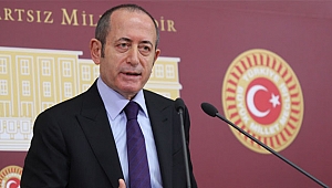 Mehmet Akif Hamzaçebi, görevinden istifa etti
