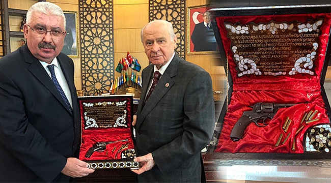 MHP liderine 121 yıllık hediye