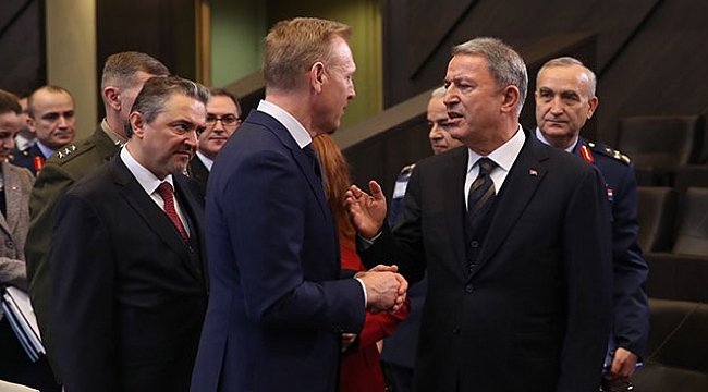 Millî Savunma Bakanı Akar, ABD Savunma Bakan Vekili Shanahan ile görüştü