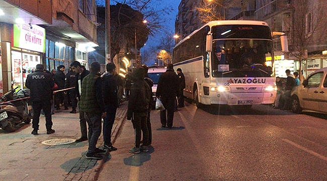 Muavin ve otobüs şoförünün kafasına silah dayayıp rehin aldı
