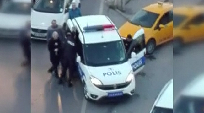 Müşteri olarak bindi, taksicinin başından aşağı su döktü