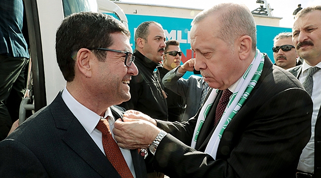 Saylak'ın Rozetini Cumhurbaşkanı Erdoğan taktı